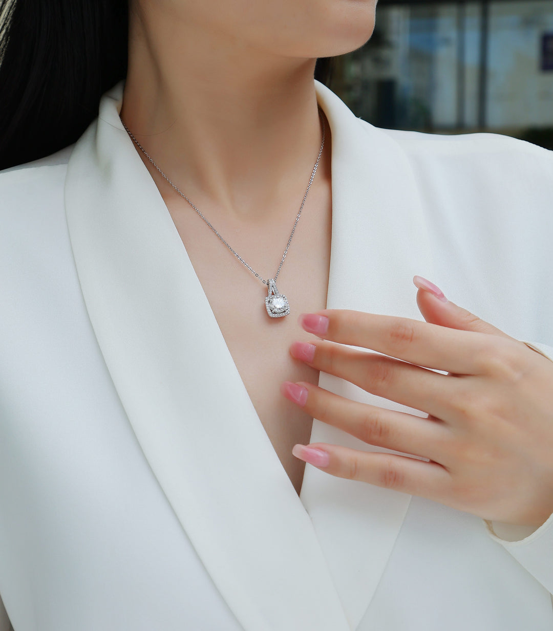 Moissanite Pendant Necklace (2 carat)